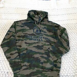 Bellator MMA camo hoodie BN SZ M men’s
